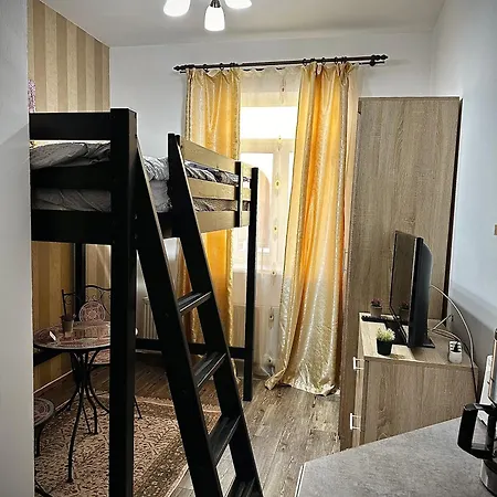 Ada's Luxury - Old Braşov