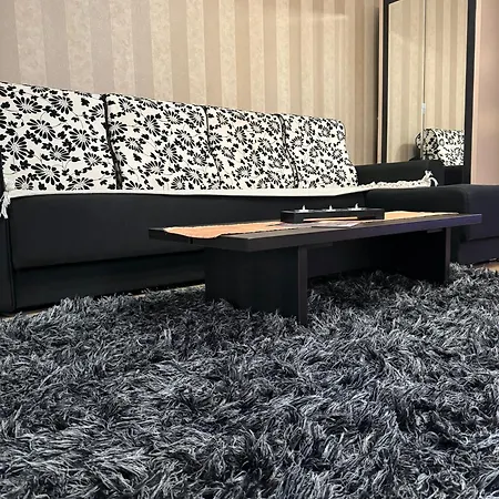 Ada's Luxury - Old * Braşov