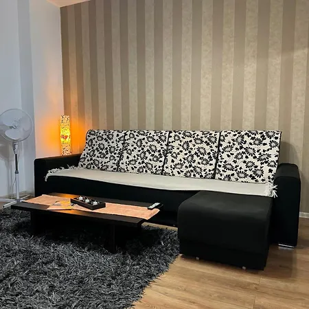 Ada's Luxury - Old Apartamento