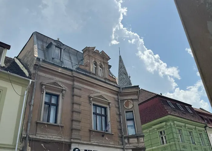 Ada's Luxury - Old *