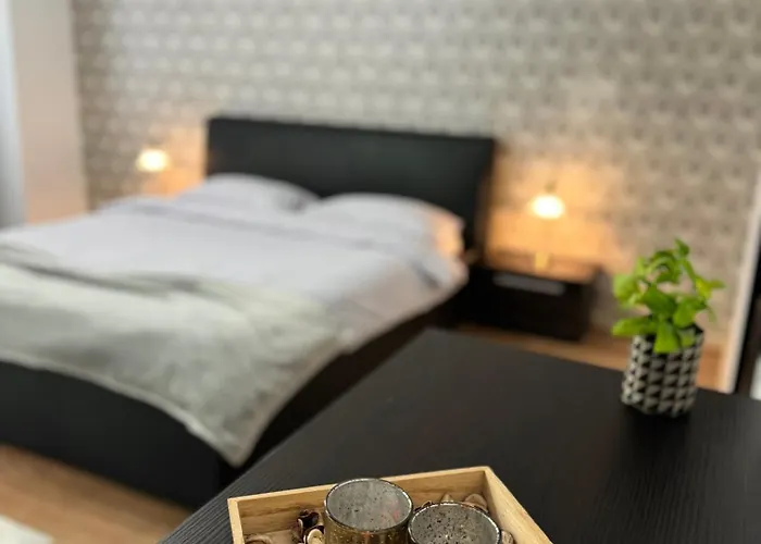 Ada's Luxury - Old Apartment